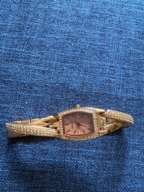 DKNY Gold-tone Crystal Accent Women's Bracelet Watch with Champagne Dial